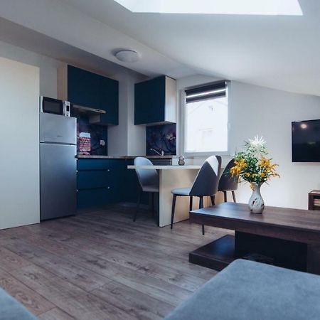 Seasons Apartmani Osijek Exterior photo