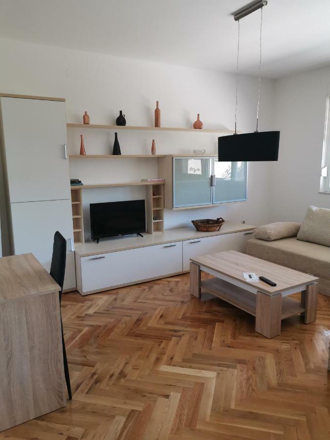 Seasons Apartmani Osijek Exterior photo